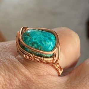 Turquoise sz 8. Handwoven tarnish resistant copper